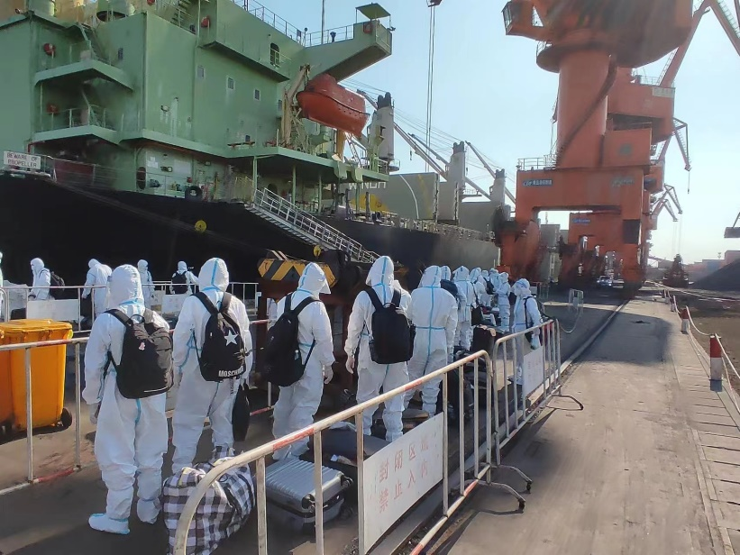 Cases of crew shifting and transshipmentQingdao EasyShipping International Shipping Agency Co